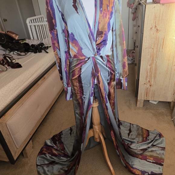 Fashion Nova Vibrant Long Sleeve Maxi Dress - Picture 2 of 9